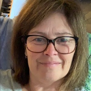 Meet your Posher, Val